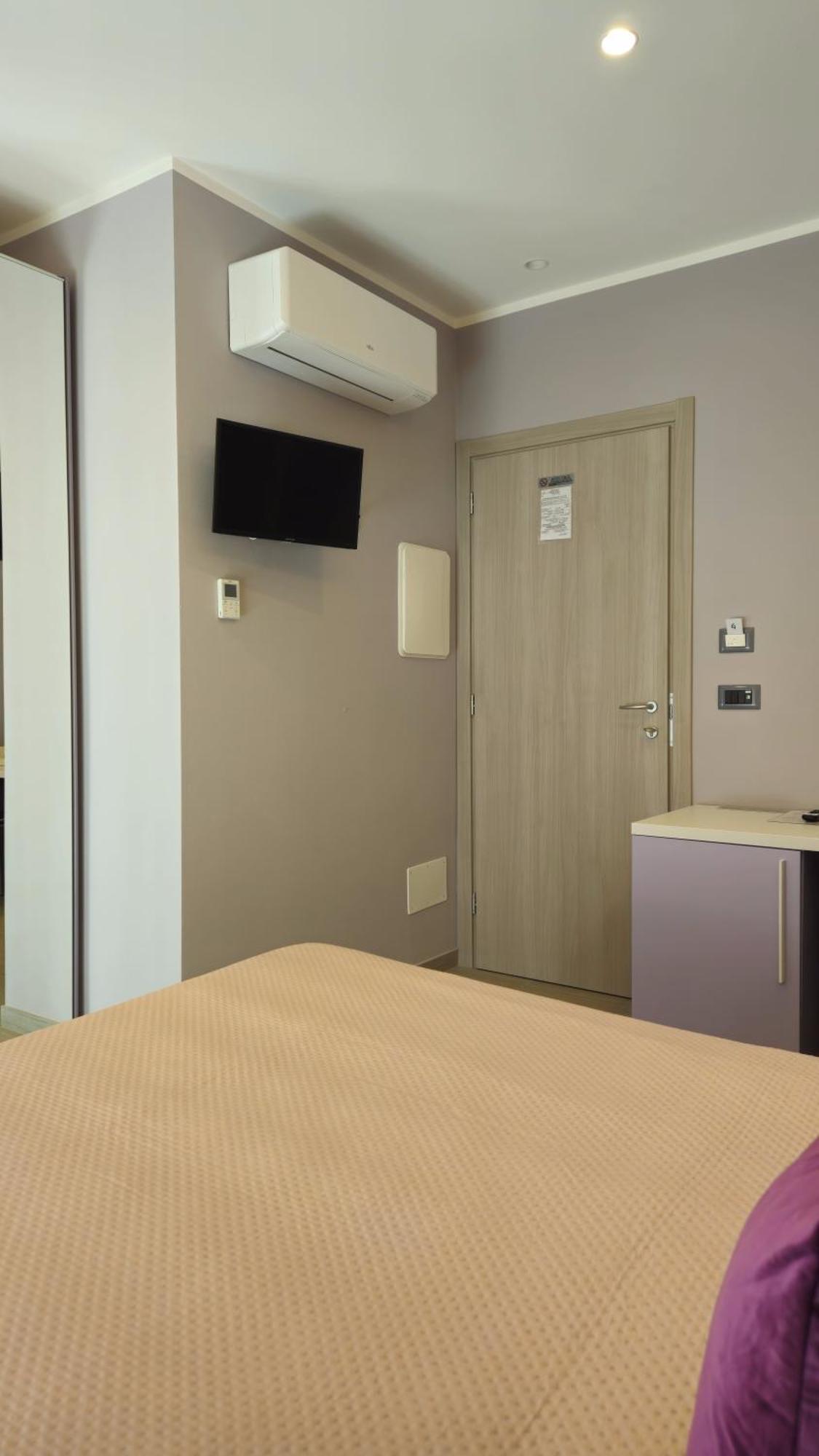 Real Rooms Dalia Специя Экстерьер фото