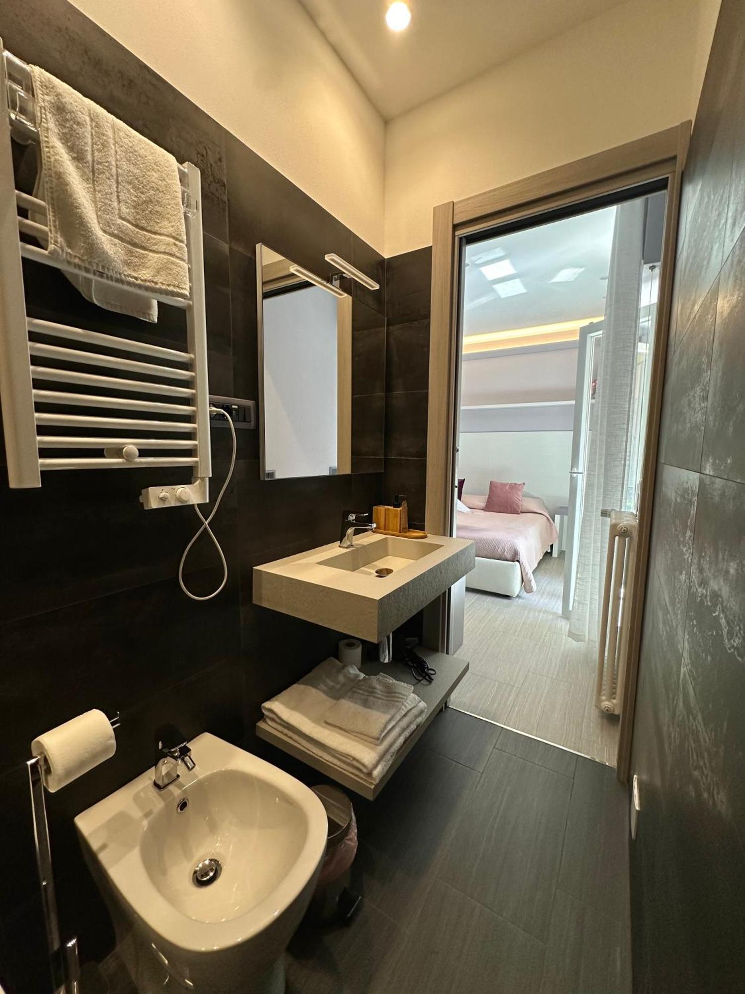 Real Rooms Dalia Специя Экстерьер фото